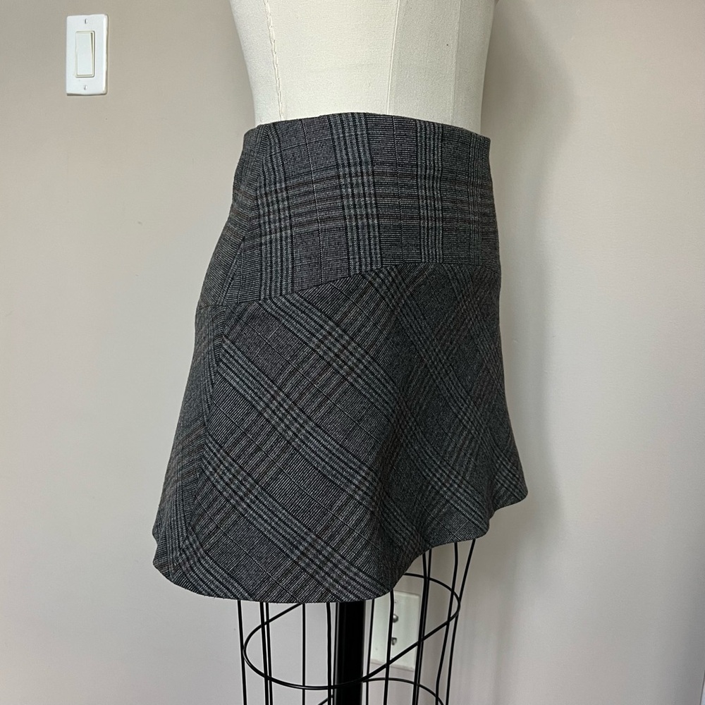 Paid Mini Skirt - Picture 5 of 6